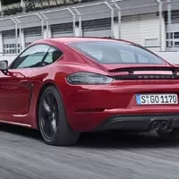 Porsche dopřálo řadě 718 rychlejší verze GTS