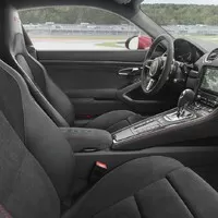 Porsche dopřálo řadě 718 rychlejší verze GTS