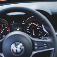 Alfa Romeo Stelvio 2.2D MultiJet: Na co si to hraješ?