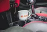 Vychutnejte si kafe nebo čaj ze stylového hrnku od Autíčkáře!
