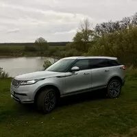 Range Rover Velar D240 SE: Nové vtělení terénní legendy