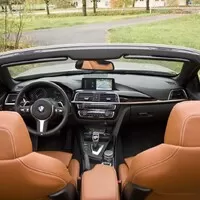 BMW 435d xDrive Cabrio: Nebe nad hlavou, diesel pod kapotou