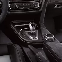 BMW přichází s odtučněnou, přiostřenou a špatně dostupnou M3 CS