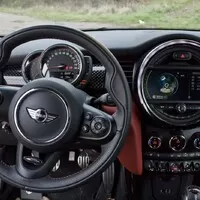 Abarth 595 Turismo vs. Mini JCW Cabrio: Roztomilé splašené nesmysly