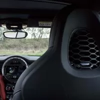 Abarth 595 Turismo vs. Mini JCW Cabrio: Roztomilé splašené nesmysly
