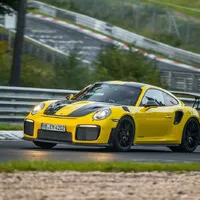 Podle Röhrla je GT2 RS příliš rychlá pro Ring. Kdy už je rychlosti moc? | Autíčkář se ptá