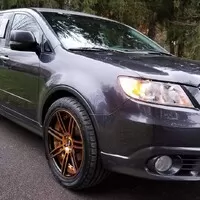 Na prodej je nejdivnější limuzína na světě. Prodloužené Subaru Tribeca 
