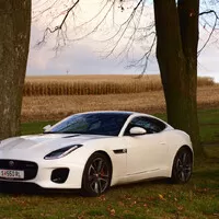 Jaguar F-type 2.0: Rocker hraje unplugged