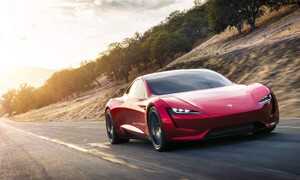 Autíčkář futurista: Jak rychlá a fantastická má být nová Tesla Roadster? Podezřele moc