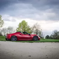 Alfa Romeo 4C Spider: Sveď mě šarmantní Italko!