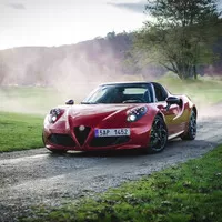 Alfa Romeo 4C Spider: Sveď mě šarmantní Italko!