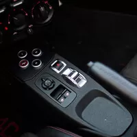 Alfa Romeo 4C Spider: Sveď mě šarmantní Italko!