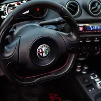 Alfa Romeo 4C Spider: Sveď mě šarmantní Italko!