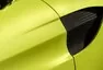 Nový Aston Martin Vantage je velmi rychlý, hodně hezký a strašně zelený