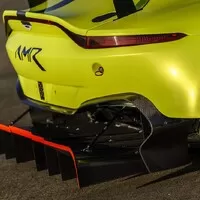Po silničním modelu, přichází Aston Martin i s Vantage GTE