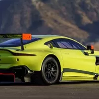 Po silničním modelu, přichází Aston Martin i s Vantage GTE