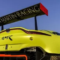 Po silničním modelu, přichází Aston Martin i s Vantage GTE