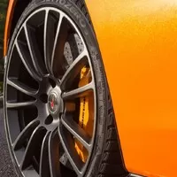 Vezměte svůj McLaren do prosolené břečky na nových origo zimácích