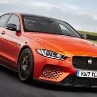 Jaguar si urval rekord mezi sériovými sedany na Nürburgringu