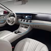Nový Mercedes-Benz CLS je tady. O pohon se starají řadové šestiválce.