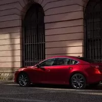 Mazda 6 po druhém faceliftu: Navenek se moc nezměnilo, pod kapotou o to víc