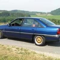 Opel Omega A 2.6i | Hrdinové za babku