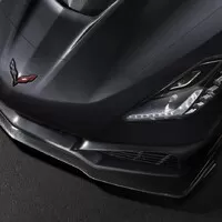 Plameny z výfuku? Monstrózní Chevrolet Corvette ZR1 umí opravdu řádné!