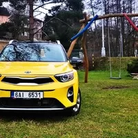 Kia Stonic 1.0 T-GDI: Umění žluté