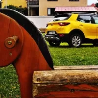 Kia Stonic 1.0 T-GDI: Umění žluté