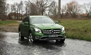 Mercedes-Benz GLA 220d 4MATIC: Vstupní brána do lepší společnosti