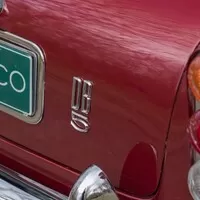 Aston Martin DB5 po Robertu Plantovi jde do prodeje