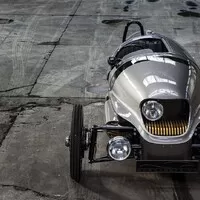 Tříkolová hračka Morgan 3 Wheeler opravdu přijede coby elektromobil