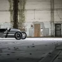 Tříkolová hračka Morgan 3 Wheeler opravdu přijede coby elektromobil