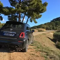 Abarth 595: Šílený Ital na dovolené v Provence