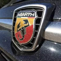 Abarth 595: Šílený Ital na dovolené v Provence