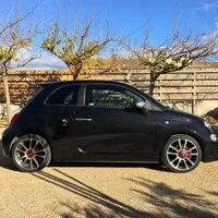 Abarth 595: Šílený Ital na dovolené v Provence