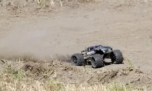 Recenze & testy: Traxxas Revo 3.3: Radost z utrpení