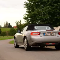 Fiat 124 vs. Škoda Octavia RS: Tak co je tady vlastně sportovní?