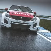 Peugeot představil závodní (a vcelku levnou) 308 TCR pro zákaznické týmy
