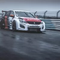 Peugeot představil závodní (a vcelku levnou) 308 TCR pro zákaznické týmy
