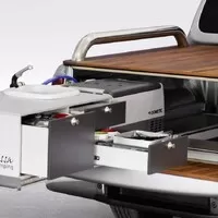 Mercedes už ukazuje kempovací možnosti nového pick-upu třídy X