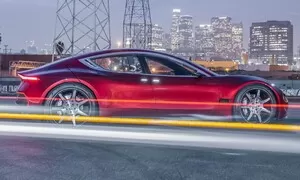 Henrik Fisker ukázal na veletrhu CES nový elektromobil EMotion