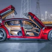 Henrik Fisker ukázal na veletrhu CES nový elektromobil EMotion
