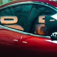 Henrik Fisker ukázal na veletrhu CES nový elektromobil EMotion