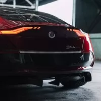Henrik Fisker ukázal na veletrhu CES nový elektromobil EMotion