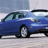 Zábavné auto, které odveze skříň z IKEA a stojí do 100 tisíc | Ptejte se Vojty