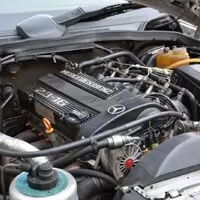 Mercedes Benz 190E 2.3-16: Z nebe mi mává Ayrton Senna