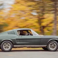 Přichází nový Ford Mustang inspirovaný filmem Bullitt se Stevem McQueenem. A našel se i ten původní!