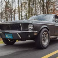 Přichází nový Ford Mustang inspirovaný filmem Bullitt se Stevem McQueenem. A našel se i ten původní!