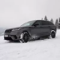 Range Rover Velar D300: Pochybné detaily a božský celek